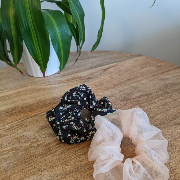 Scrunchies pack of 2 - Picture 4 of 4